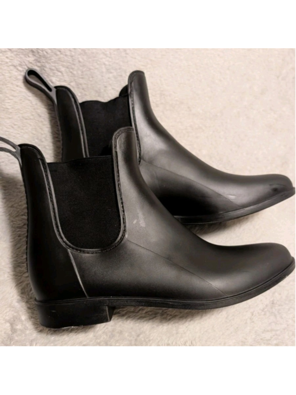 Capelli New York Women's SIZE 9 Black Rubber Chelsea Rain Boots B242
